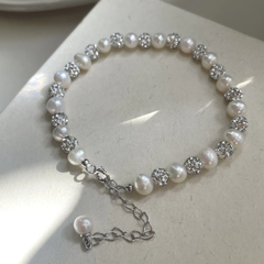 Round Pearl Dainty Bracelet