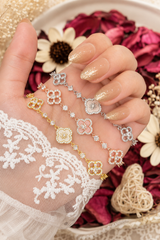 Four Leaf clover Rose Bracelet (Free Gift Box)