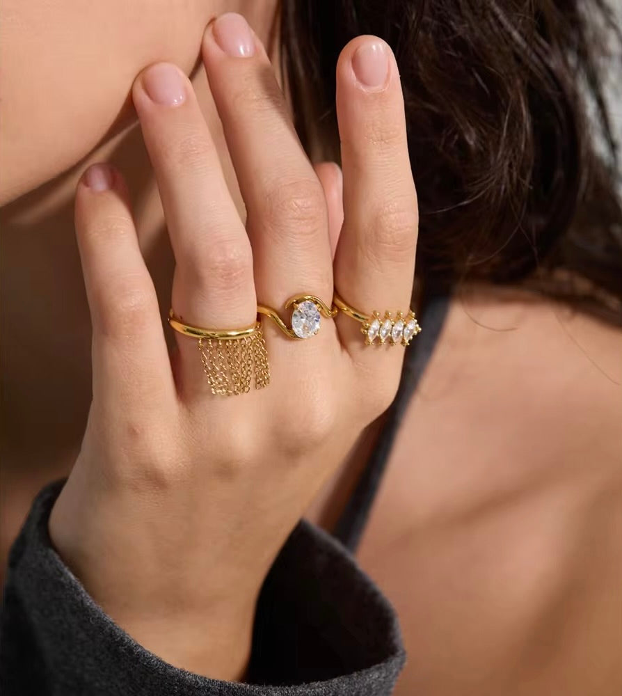 The Stella Ring