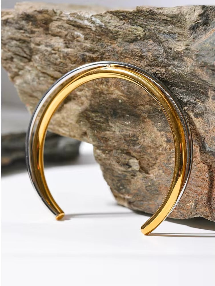 The Aurelia Cuff