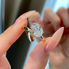 Luna Pearl Ring