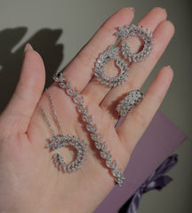 Opulent Leaf Jewelry Set