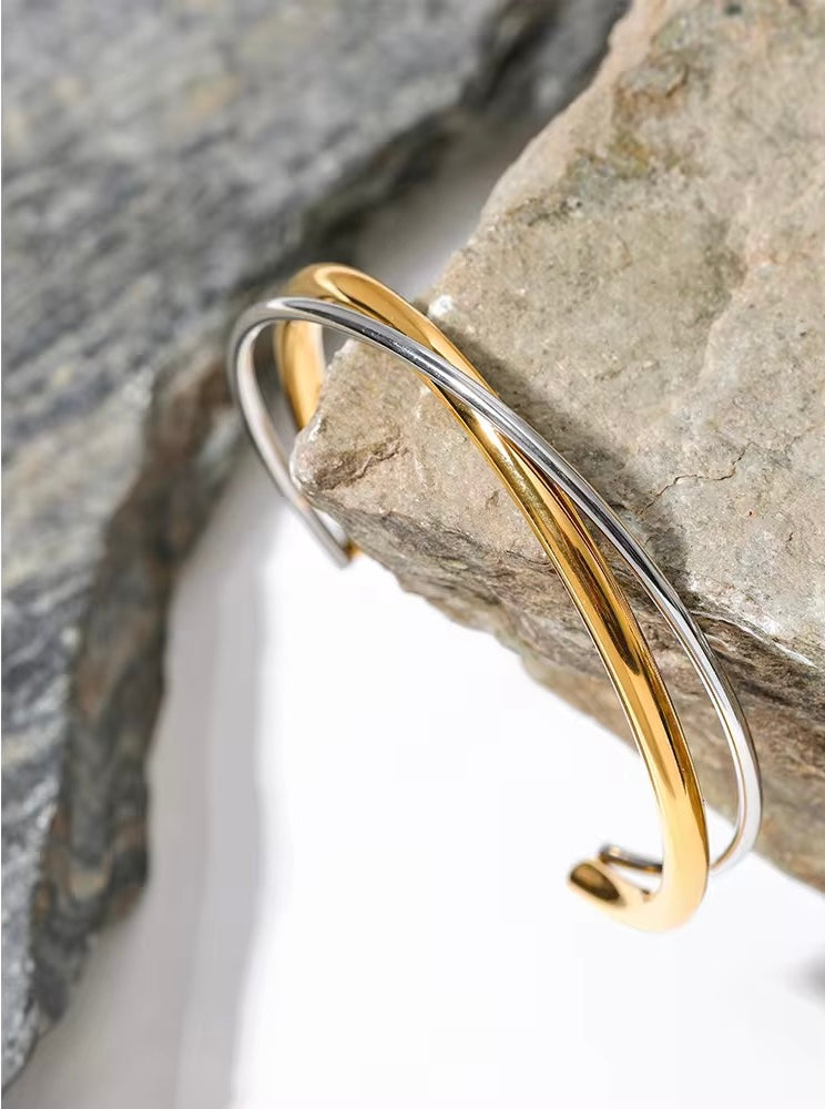 The Aurelia Cuff
