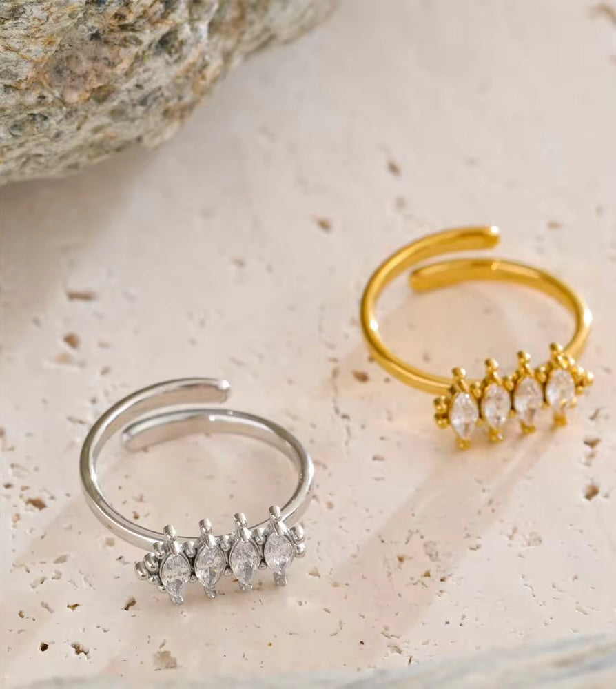 The Stella Ring