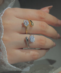 Luna Pearl Ring